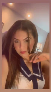 Madelin_carterのYour Bella schoolgirlの 2枚の写真