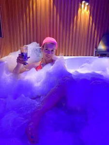 Tefannyy_ Jacuzzi💜 Foto 7