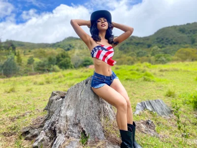 JulissaWilson My new photo session on the farm Pic 2