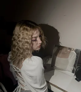 _MayaMoon_ Public Pic 3