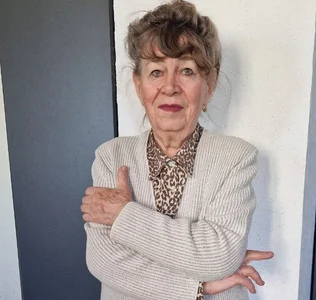 Betty_Brick Public Pic 5