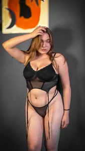⊹⋑✫𝕄𝕪 𝕓𝕝𝕒𝕔𝕜 𝕦𝕟𝕕𝕖𝕣𝕨𝕖𝕒𝕣✫⋐⊹ de RebeccaEglitis  Imagens
