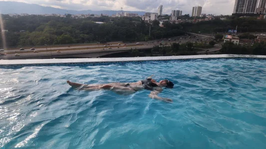 AliciaWhite_nt Between Water and Desire 💦😈 . fénykép