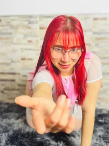 MelannytaylorのIf you want me to behave badly with you, I will 😏の枚の写真