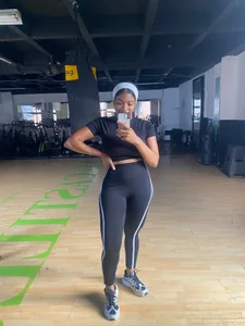 GYM time 💪🏼🏋🏼‍♂️ de YummyDuooo  5 Imagens