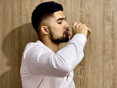 ethaanjones Public  4টি ছবি