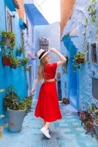 Chloe_Richardson Blue Pic 4