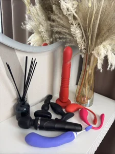 WoW__JuliaBlonde My toys Pic 2