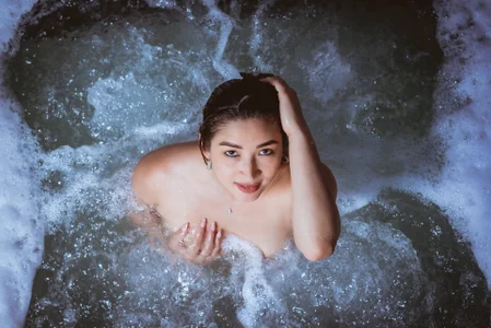 _LaraMom_ 🔥💓 𝗖𝗮𝗻 𝘆𝗼𝘂 𝗽𝘂𝘁 𝘀𝗼𝗮𝗽 𝗼𝗻 𝗺𝗲?🔥💓 Pic 4