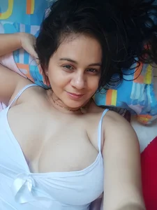 Sharon-Hot77s MI SELFIE sexfoto 1
