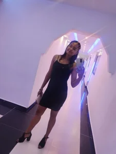 Carolina_Blaire Public Pic 6