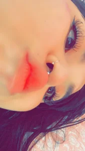 hollyprincess_2: My cute face ( 4 фото)