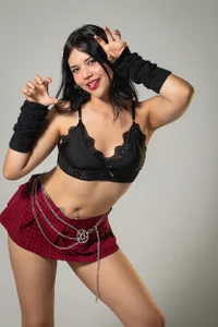 TatiLee Public  4টি ছবি