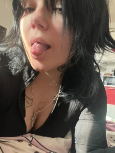 Anyks_xxx Public Kuva 3