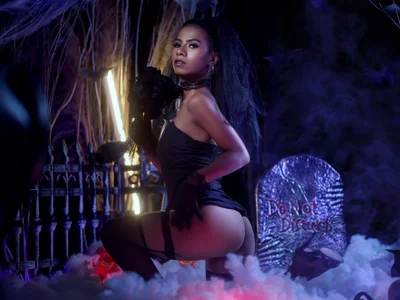 KylieDecks happy hallowen 😈🔥🎃🦇 Bilde 4