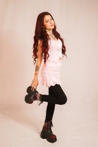 AntonellaEscudero Captive and Wild Pic 2