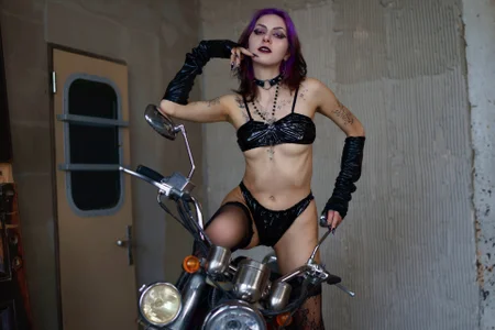 Bike girl