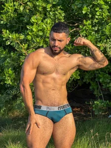 vincentjaxon kullanıcısının Strong body🥵 albümü -  3 fotoğraf