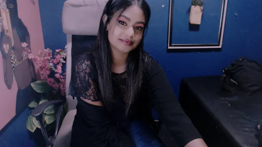 Littleindianmilf Public Pic 5