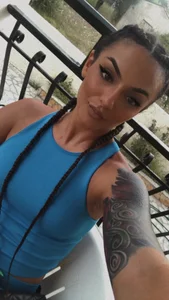 NNNoire: Vaccay ( 2 фото)