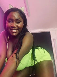 blaisysmith GREEN CAT Immagine  5