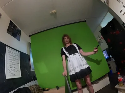 Doggyray44 Schoonmaakster Pic 8