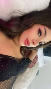 CharlotteMavis sexy face Billede