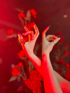 Dark_Lucious Me in roses Pic 2