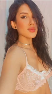 Public od Eva_kingsford  2 snímek