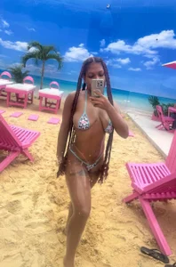 aysha_miller19: sexy pool ( фото)