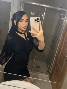 Emily_Flame About Me Pic 6