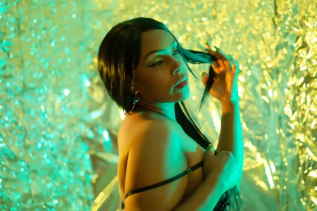 AmberNix Closer to me Foto 4