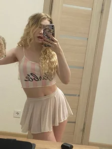 CallMeEffy1: kitty girl ( 3 фото)