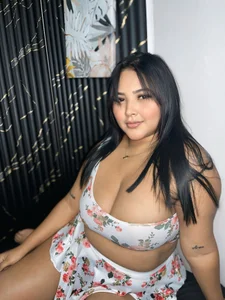sashaoficial_ I'm pure sweetness but evil at the same time Kuva 5