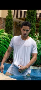 RYAN_PITTS Public  4টি ছবি
