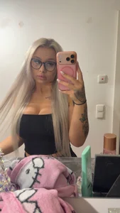 Me🙂‍↔️💞 od leoniespalace_official  snímek