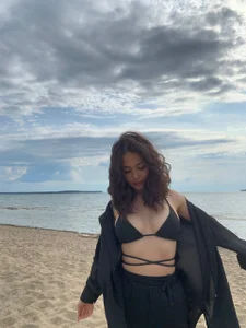 Riddle_Lay Public Kuva 3