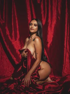 ChloeHarper_ elegant & sexy ✨ 圖片 4