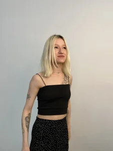 RobynMaryott Public Pic