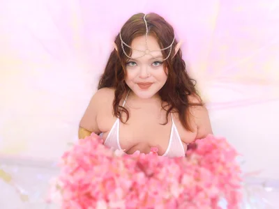 Dakota-Bruce CHERRY BLOSSOM ELF 🌺 Pic