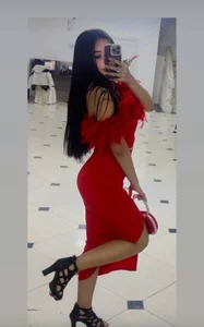 BellaCorvina Public Pic 4