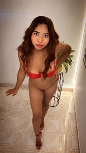 Public de MilaHall_  Imagens