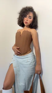 TamaraMontielP: 🔥😈🥵 ( 5 фото)