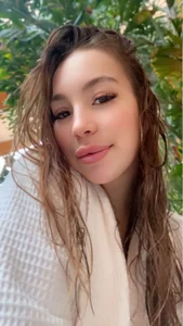 SweetBubblegum25 Public Pic 3