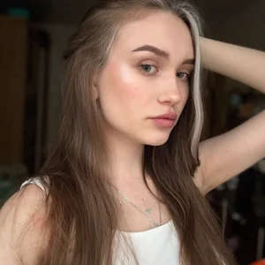 Alyssa_Thornwod Kiss Me Dangerous Pic 3