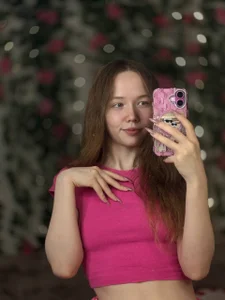 Petite_Polly 🥵 flushed and wet 🥵 Pic 4