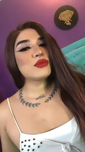 Cute_Emperatriz Cute Empera  2টি ছবি