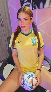 Andreaflame1 🌎⚽ World Cup passion between flags and smiles ✨ Foto 5