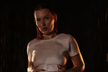 EmmaWarren Wet and defenseless 💦 Billede 2
