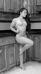 JennifferColeman Black and White 2 Pic 3